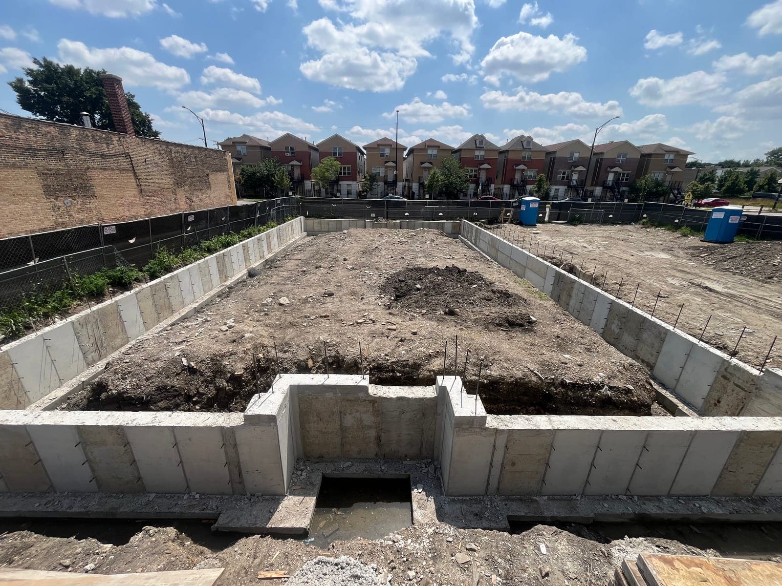 2552 W. Madison — construction progress